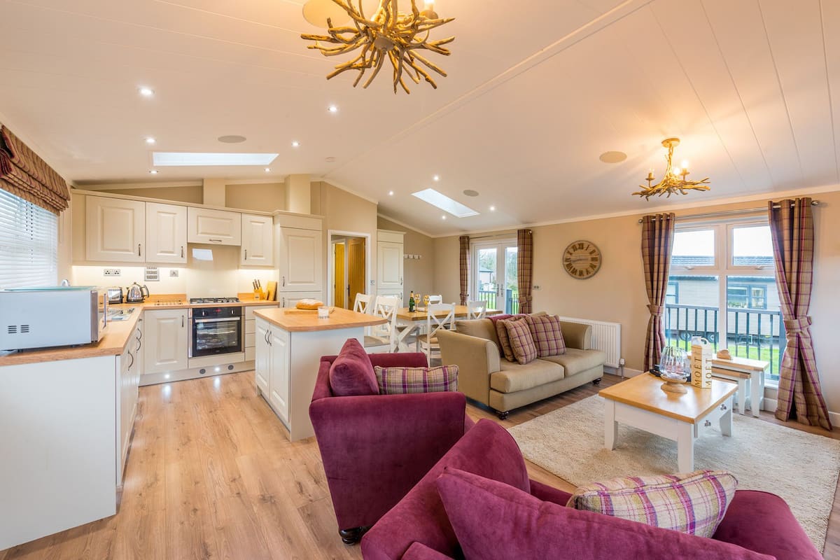 Appartement, salle de bains attenante (Lanaberry Lodge) | Bar lounge