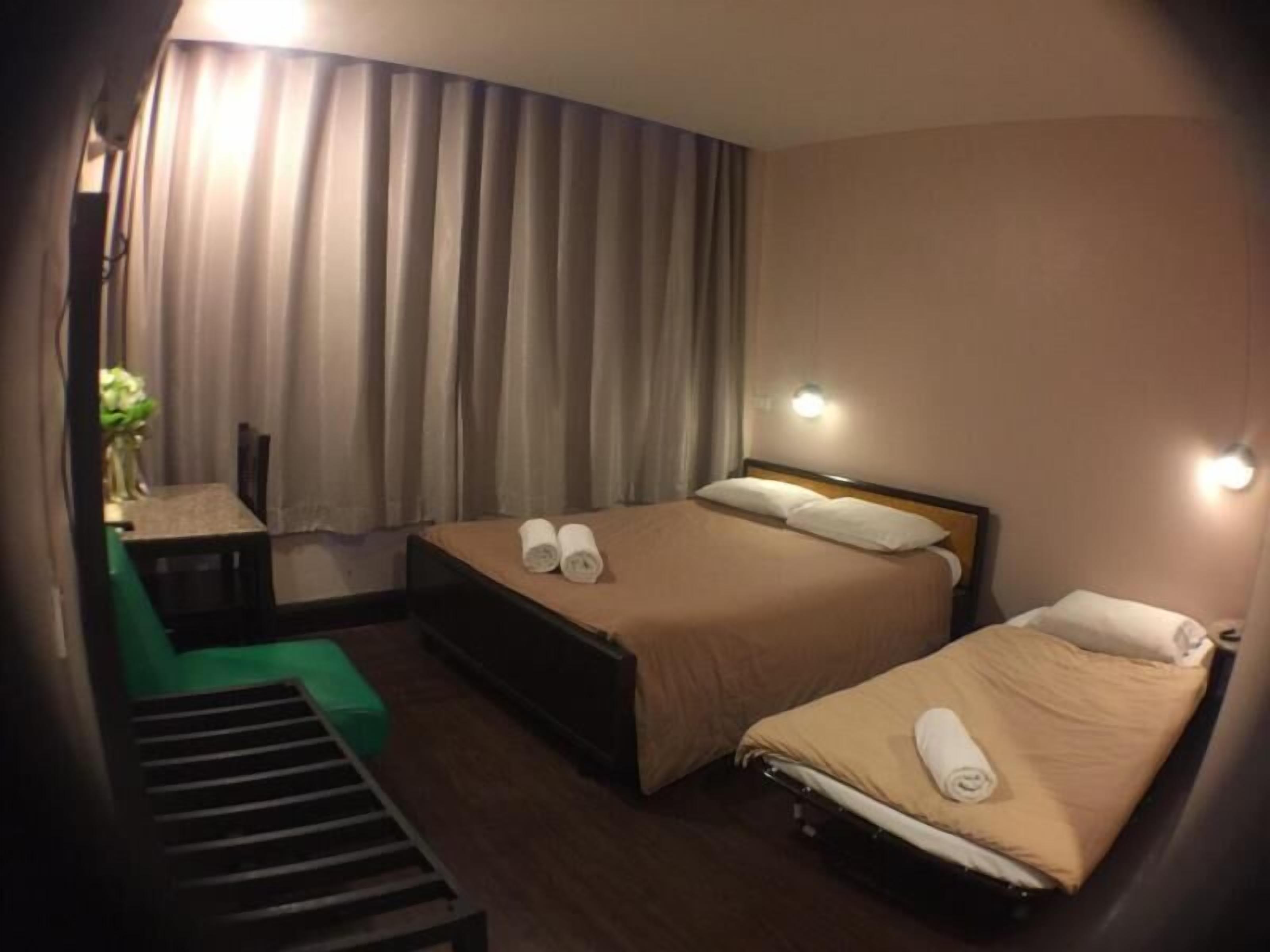 double room | desk, free wifi