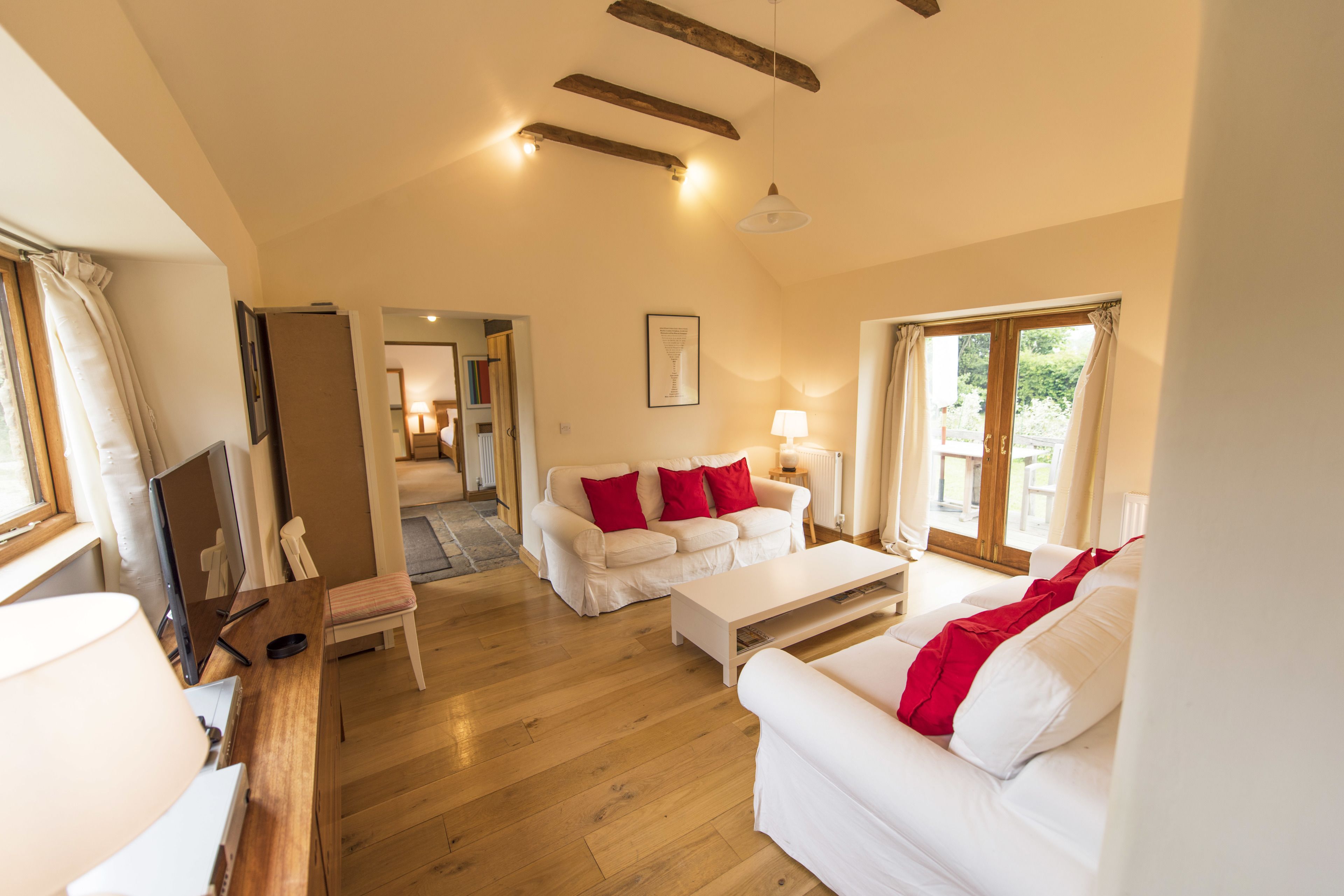 Smart TV 40-inch có truyền hình kỹ thuật số, bàn bóng bàn 