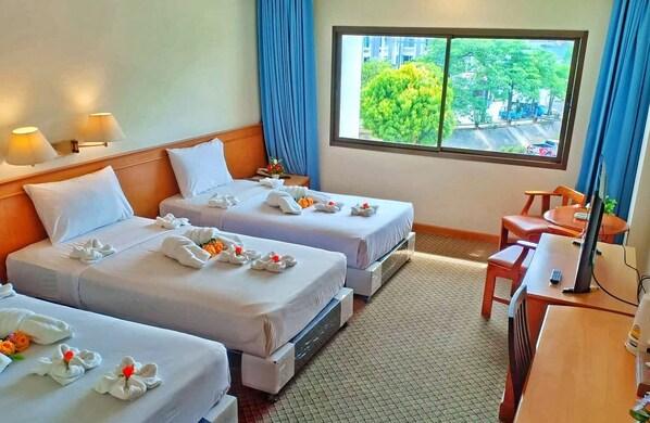 트리플룸, 싱글침대 3개 | 객실 내 금고, 책상, 암막 커튼, 무료 WiFi