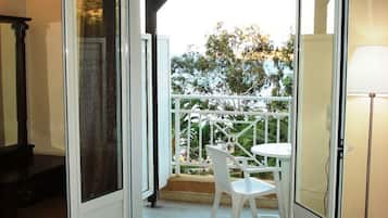 Standard Room | Terrace/patio