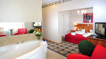 Standard-Doppelzimmer, 1 Schlafzimmer | Badezimmer | Dusche, kostenlose Toilettenartikel, Haartrockner, Bademäntel
