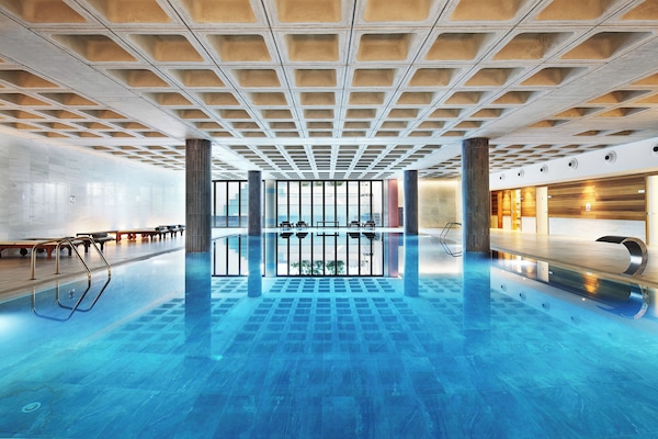 Indoor pool, 2 outdoor pools, pool umbrellas, sun loungers