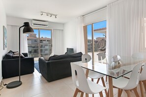 Deluxe Penthouse, 3 Bedrooms | View from room