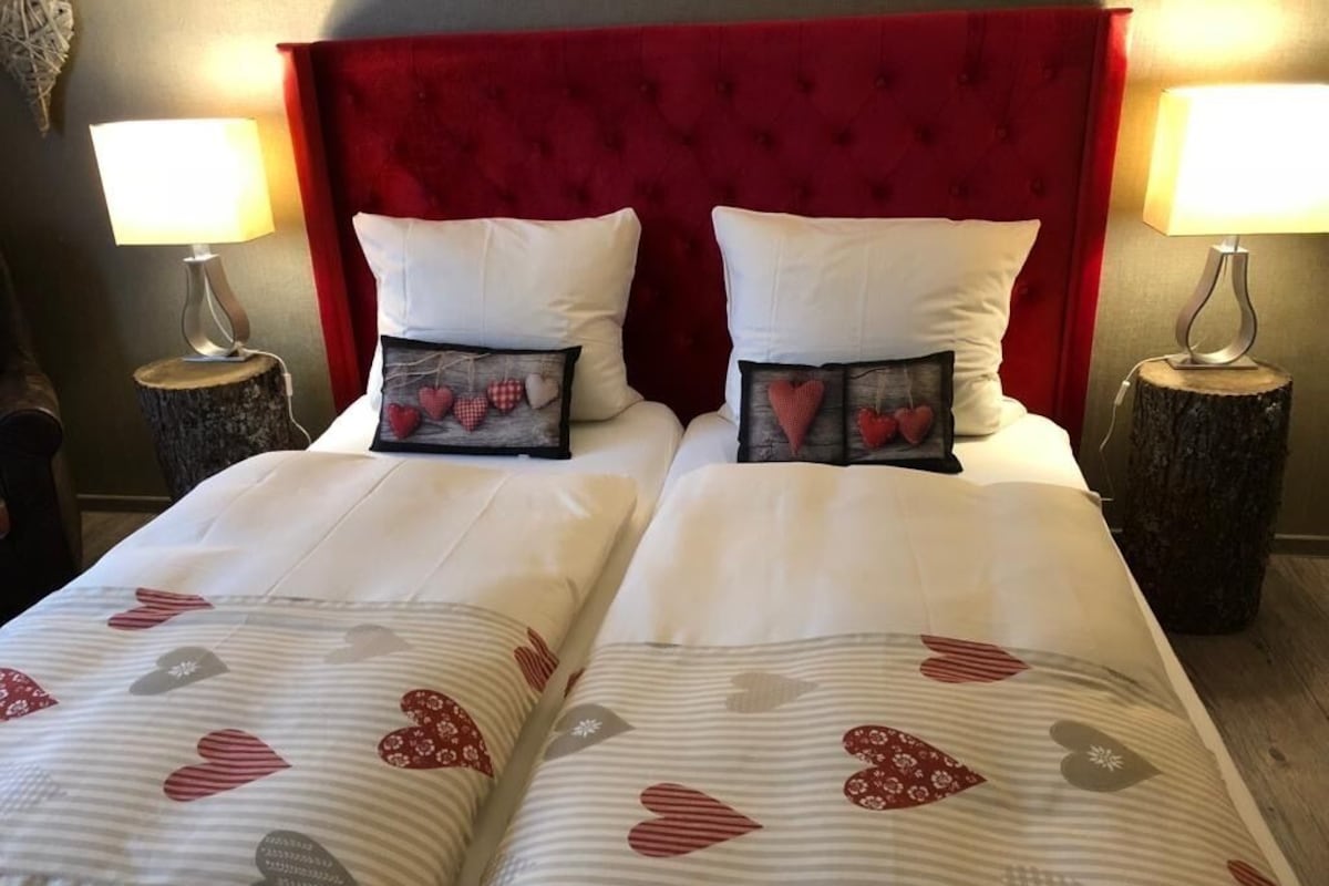 Premium bedding, in-room safe, desk, blackout curtains