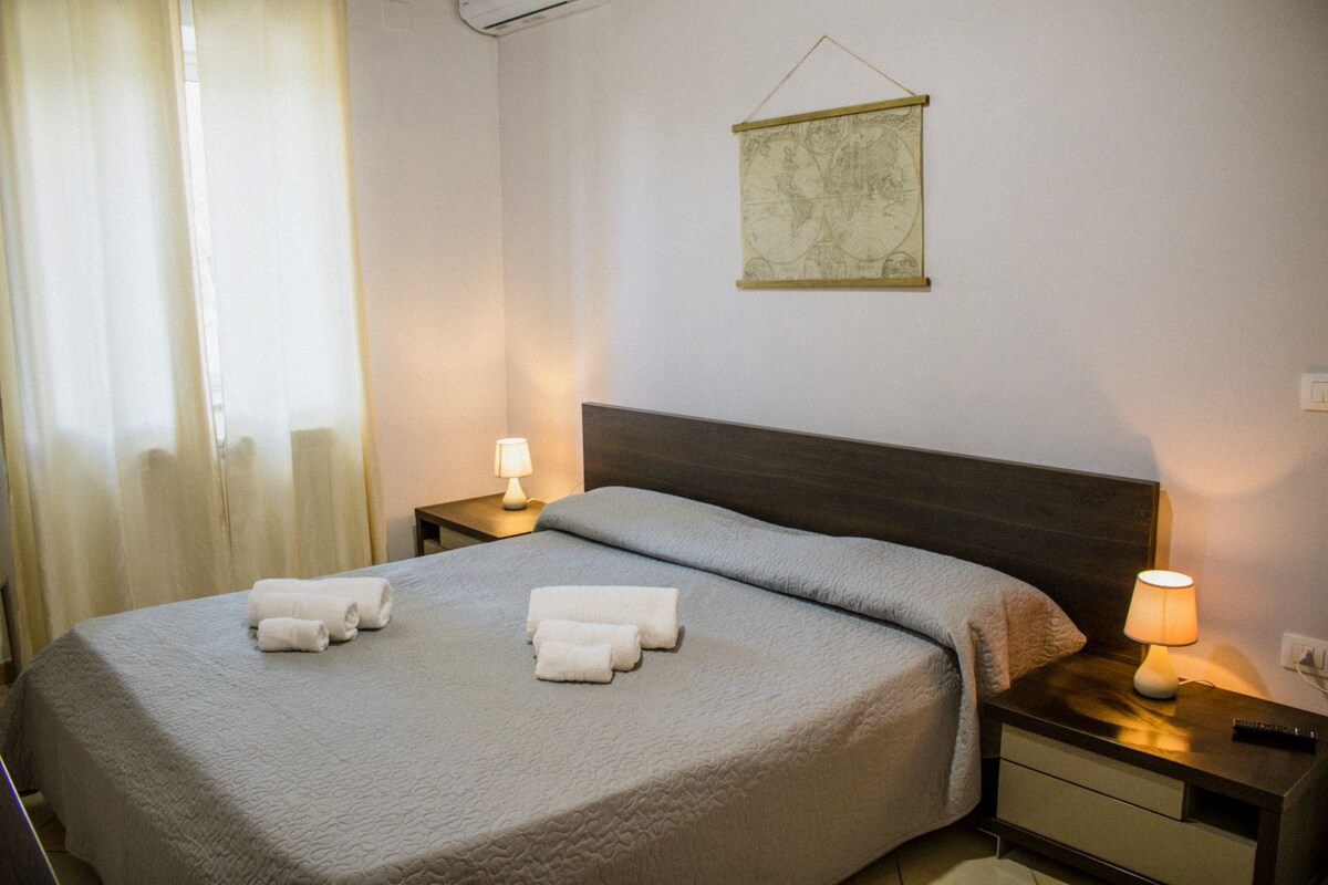 Sistema de insonorización, wifi gratis y ropa de cama 