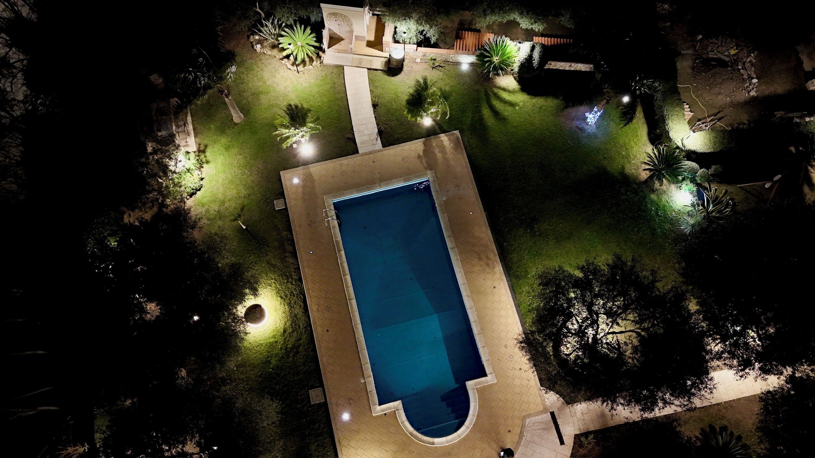 Schallisolierte Zimmer, kostenloses WLAN, Bettwäsche