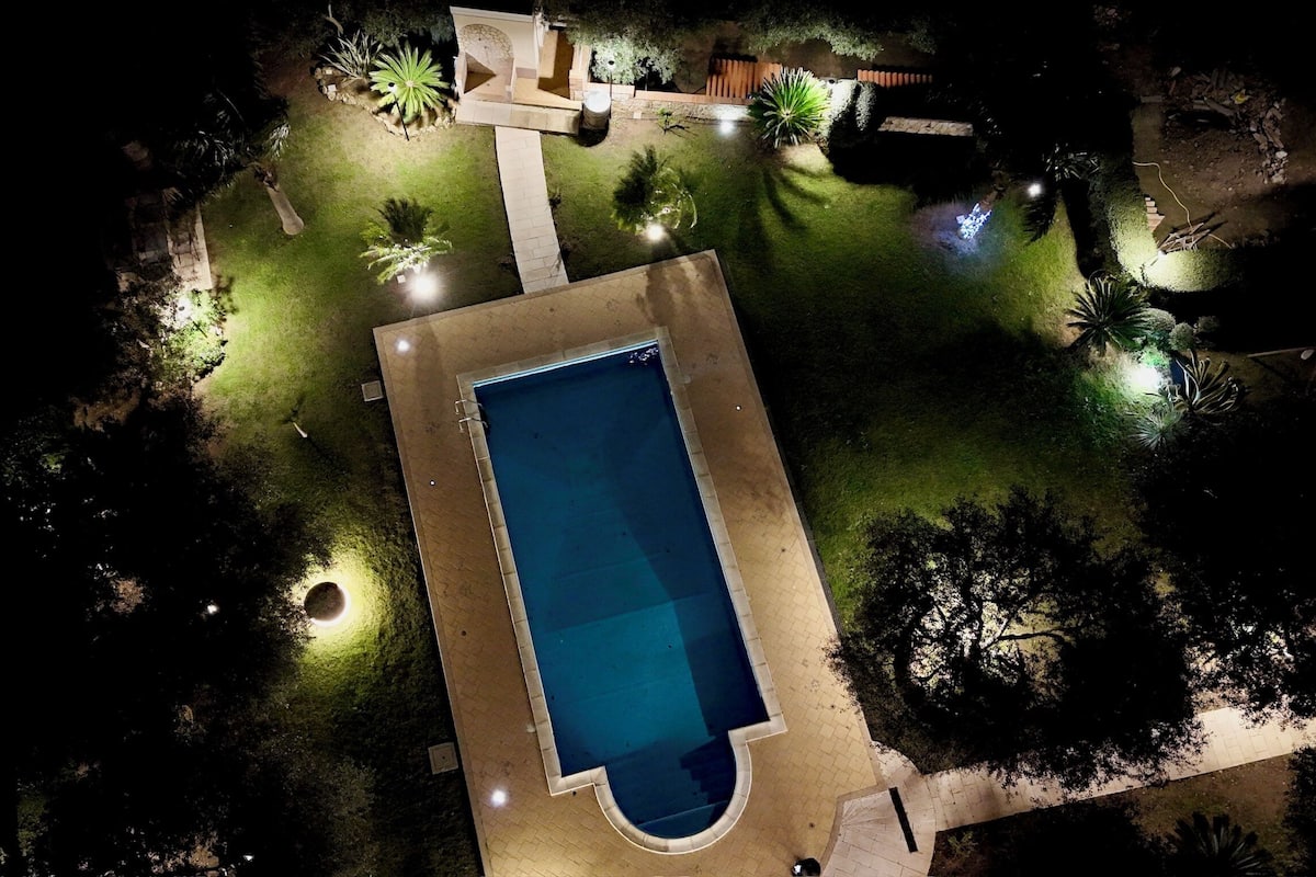 Schallisolierte Zimmer, kostenloses WLAN, Bettwäsche