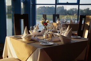 Tägliches inbegriffenes Frühstücksbuffet