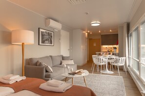 Standard Studio | Living area