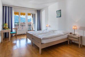 Superior Apartment, 1 Bedroom, Accessible | Premium bedding, minibar, desk, soundproofing - Tertianum Residenza Hotel e Ristorante Al Parco (Muralto)