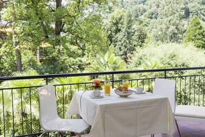 Superior Apartment, 1 Bedroom, Accessible | Terrace/patio - Tertianum Residenza Hotel e Ristorante Al Parco (Muralto)