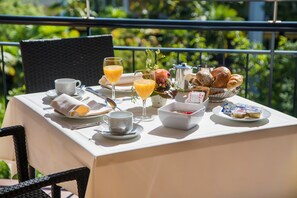 Petit déjeuner buffet compris tous les jours