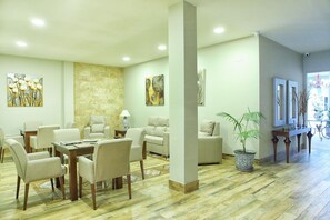 Zona de estar del vestíbulo