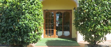 Entrée de l’hébergement