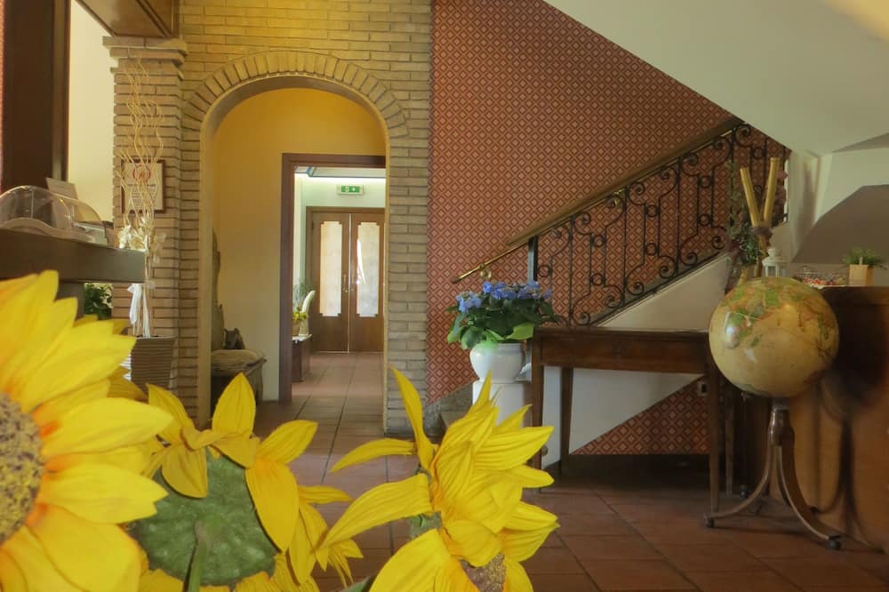 Hotel Girasole