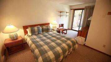 Condo, 4 Bedrooms | 4 bedrooms, free WiFi