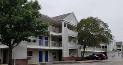 InTown Suites Extended Stay San Antonio TX - Perrin Beitel Road