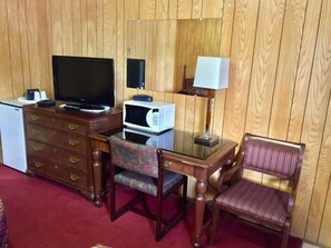 Deluxe Room, 2 Queen Beds | In-room safe, desk, free WiFi