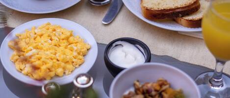 Petit déjeuner buffet compris