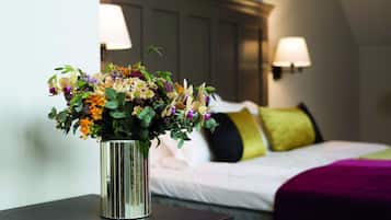 Standard Double room Basement floor | Minibar, in-room safe, desk, soundproofing