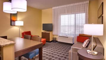 Suite, 2 Bedrooms | Living area | 32-inch LCD TV with digital channels, Smart TV, Netflix
