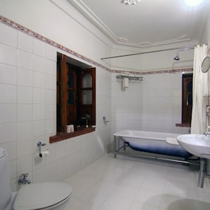 Bathroom - Jagat Palace (Pushkar)