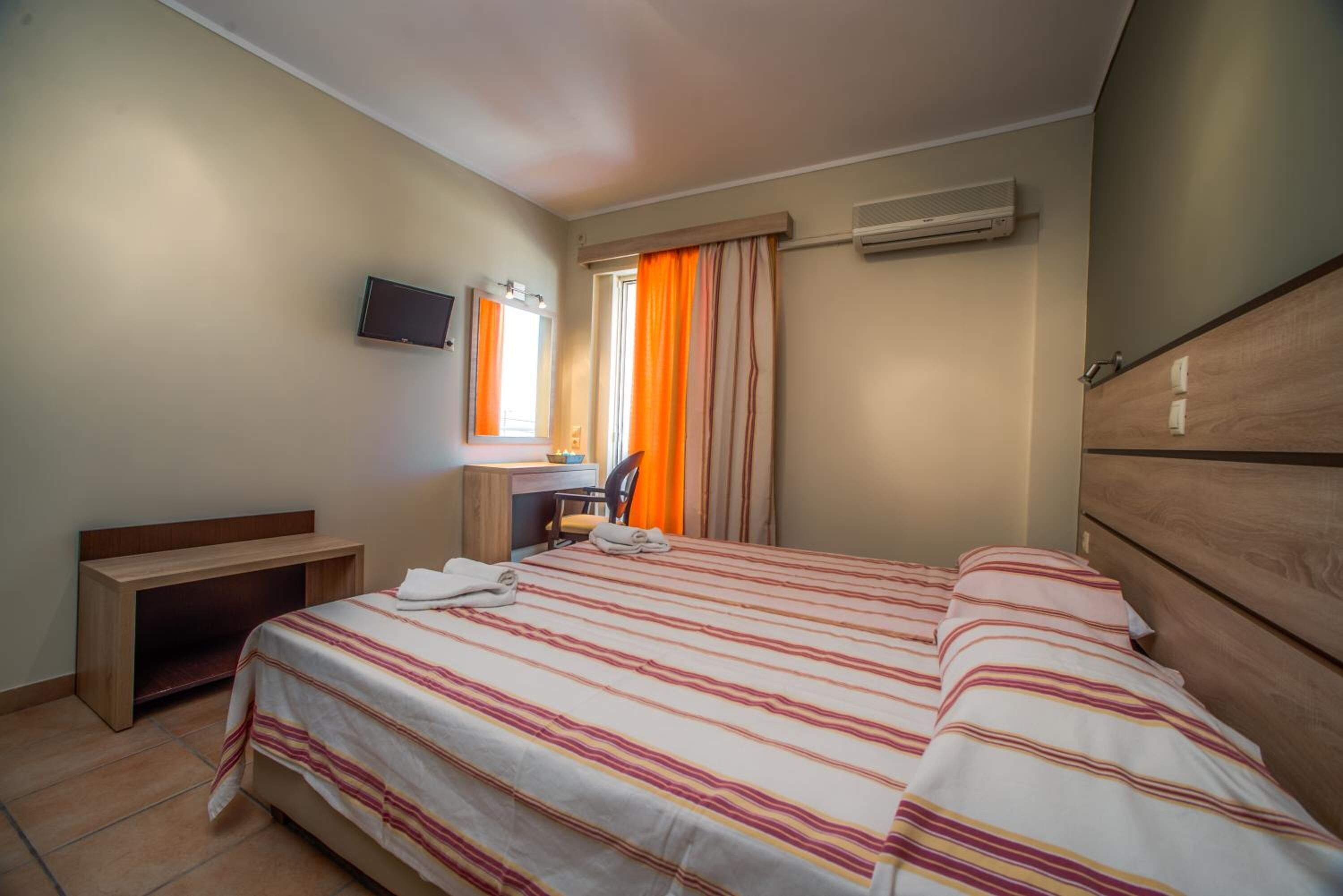 minibar, in-room safe, desk, soundproofing