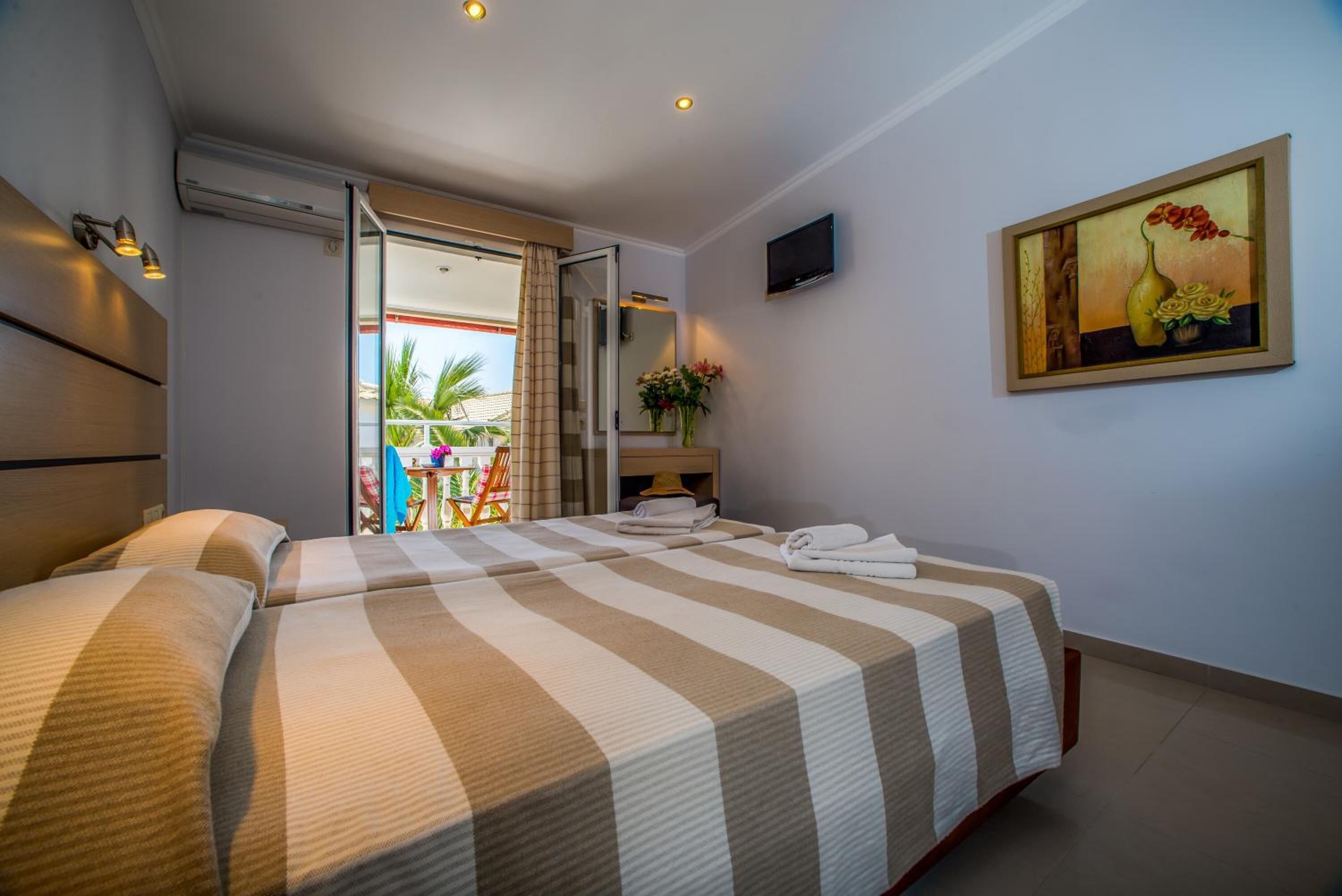 minibar, in-room safe, desk, soundproofing