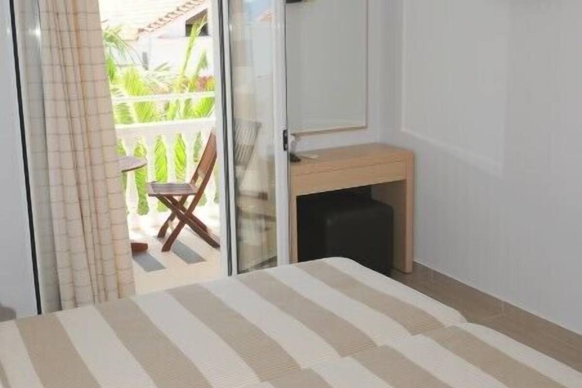 apartment, 1 bedroom (pax 2) | living area | flat-screen tv