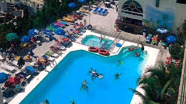 Outdoor pool - Mozart (Mogan)