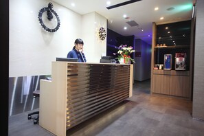 Reception - E-House (Taipei)