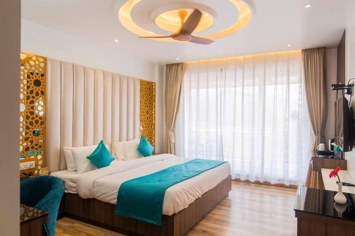 executive double room | premium bedding, in-room safe, individually furnished