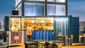 Gambar tidak terklasifikasi, 2 dari 131, tombol