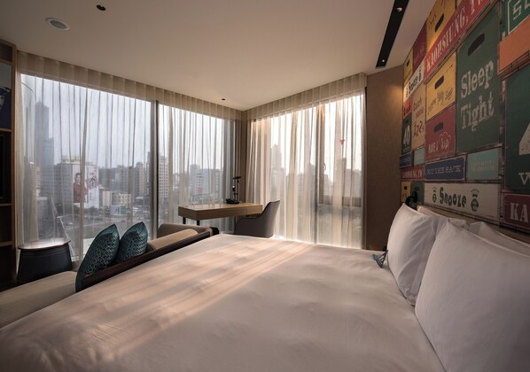 Quarto premium, 1 cama King e sofá-cama, vista para o parque | Roupas de cama antialérgicas, edredons de pluma, frigobar
