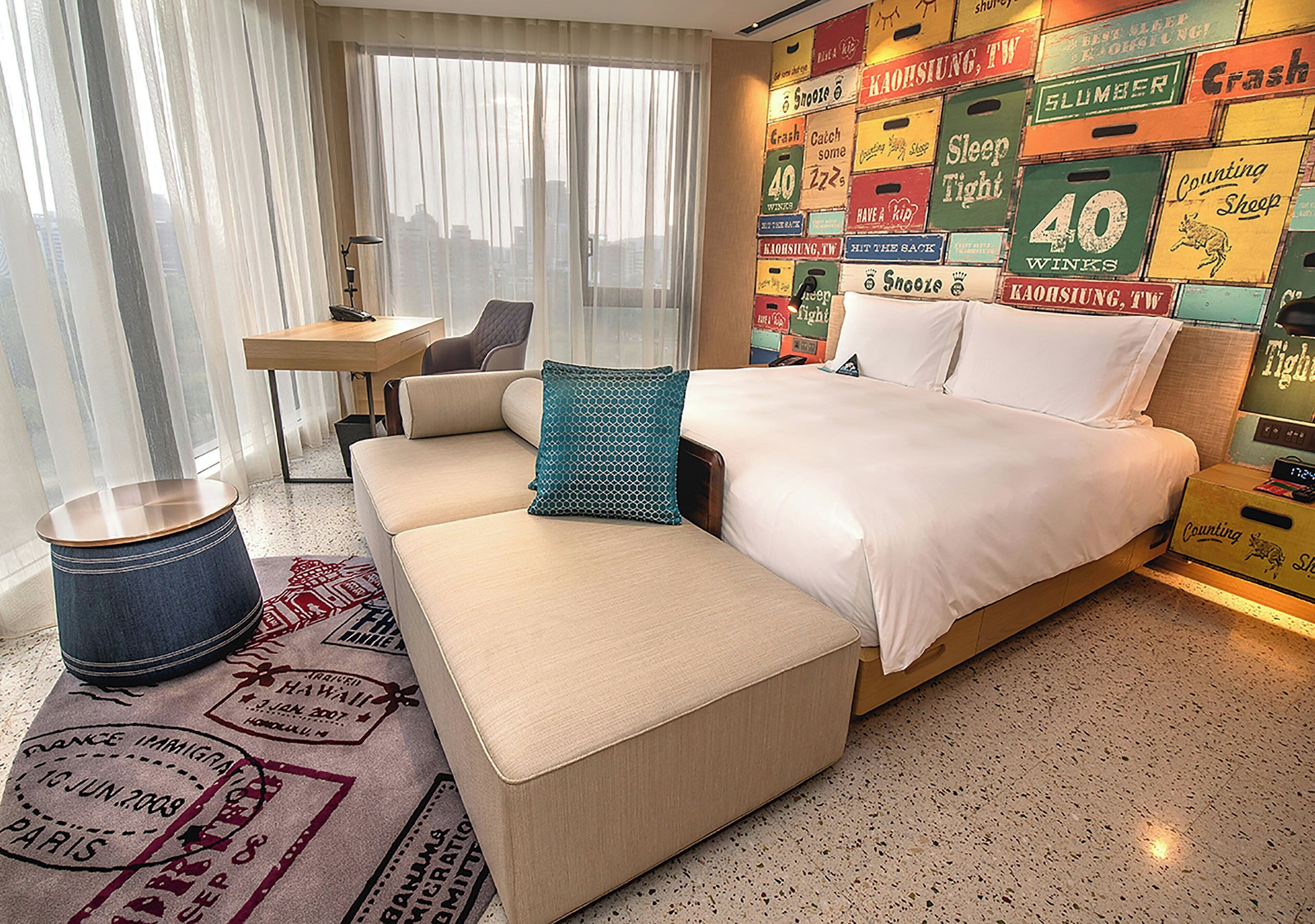 Premium Room, 1 King Bed with Sofa bed, Park View