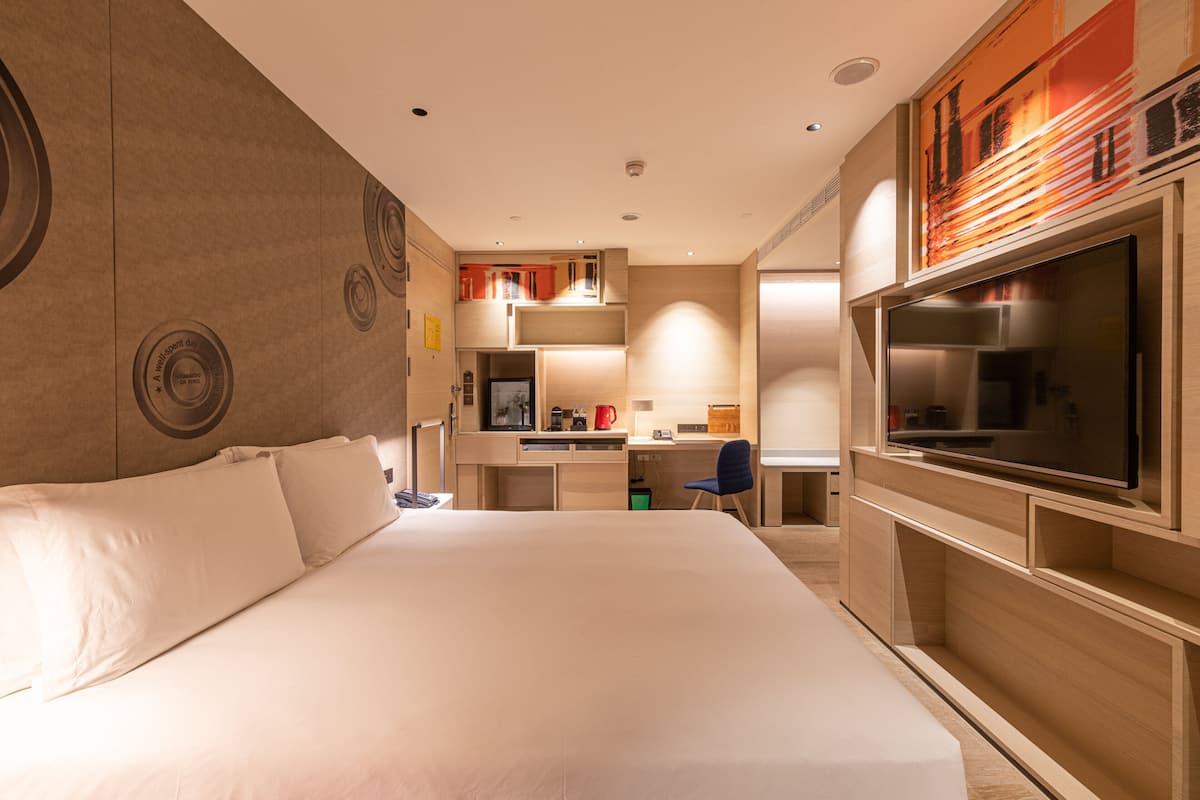 Allergikerbettwaren, Daunenbettdecken, Minibar, Zimmersafe