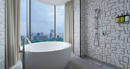 Hotel Indigo Kaohsiung Central Park by IHG