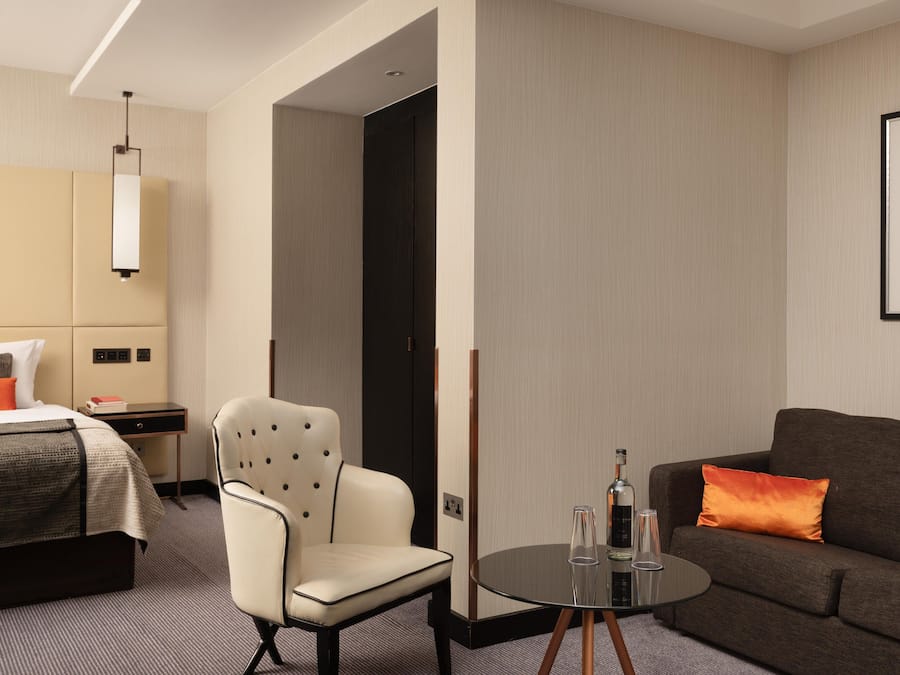 Junior Studio Suite | Living area