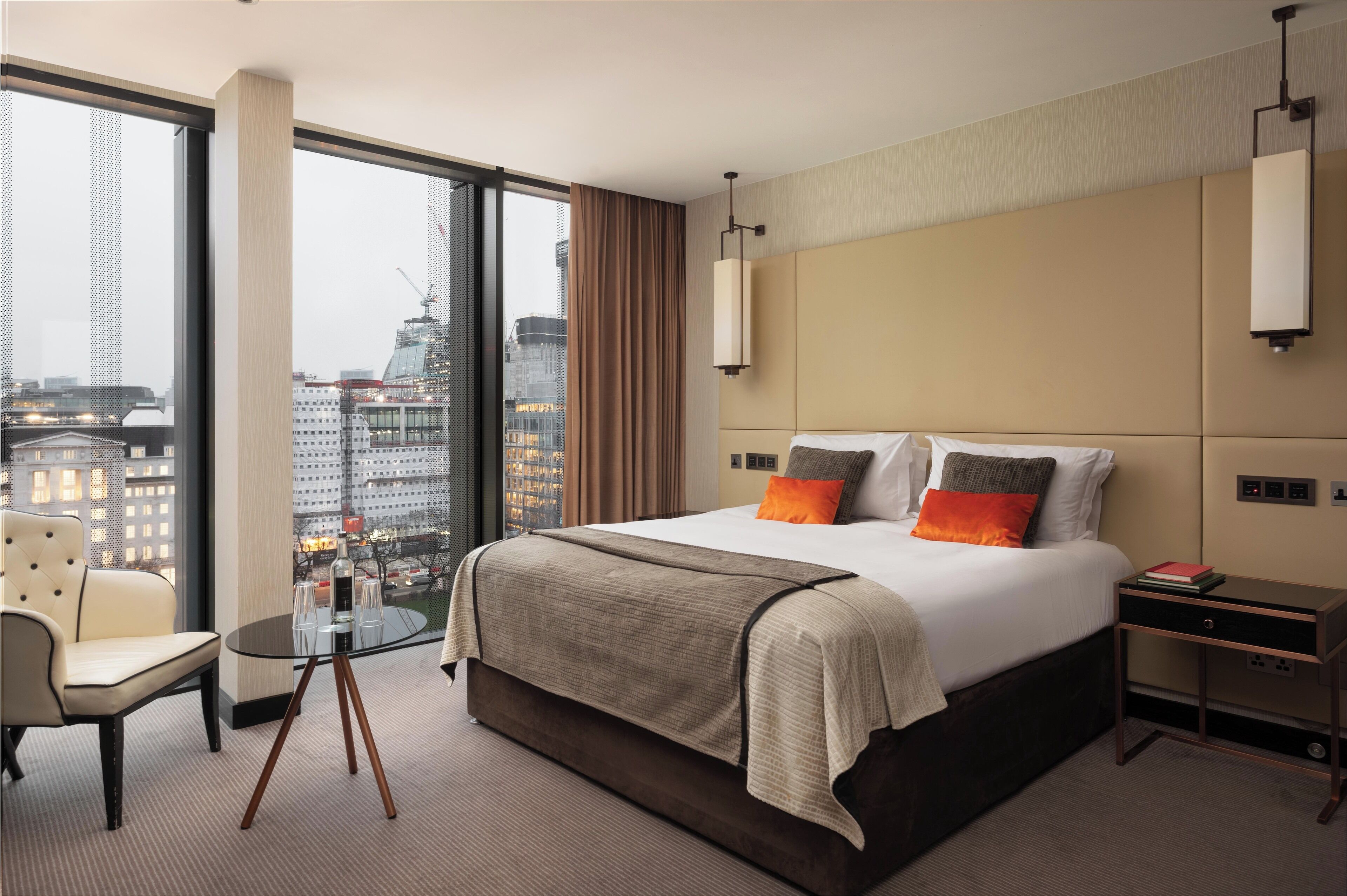 Iconic Executive Room | Minibar, in-room safe, desk, laptop workspace
