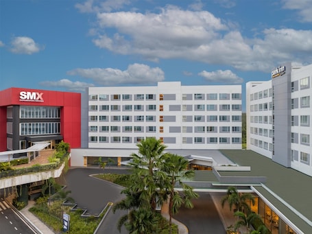 Exterior. Park Inn By Radisson Clark