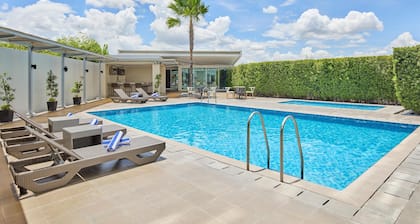 Park Inn By Radisson Clark