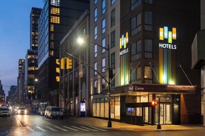 Exterior - EVEN Hotel Brooklyn by IHG (Brooklyn)