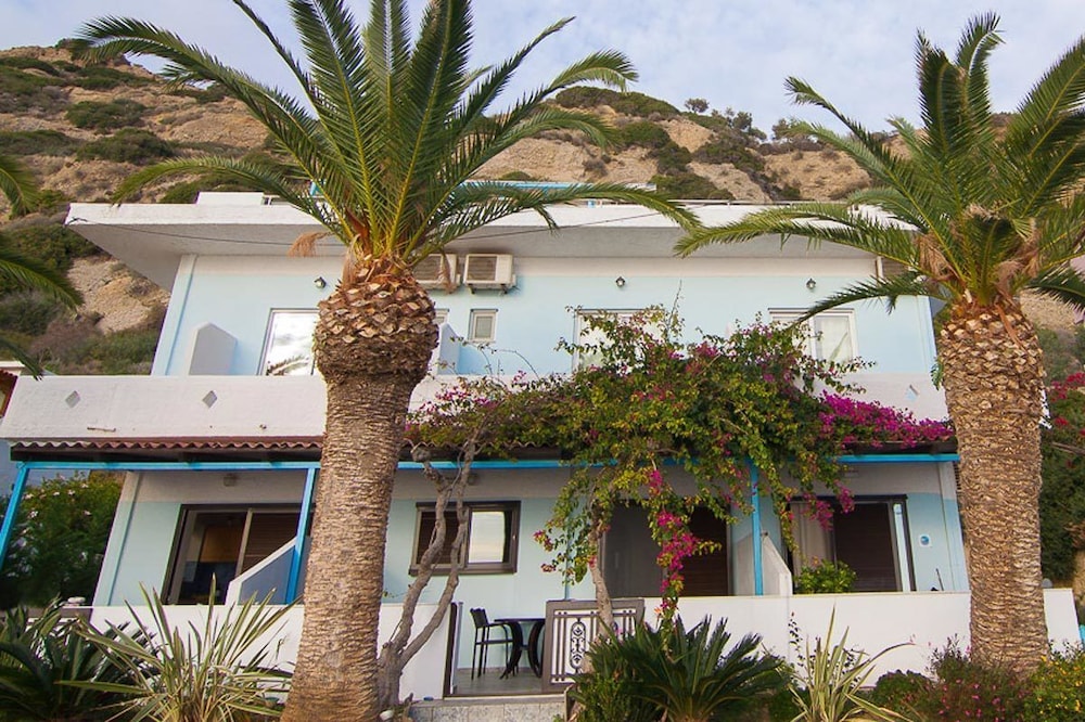 Skinos Apartments image