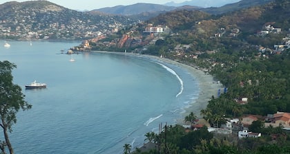 La Escollera Suites Adults Only