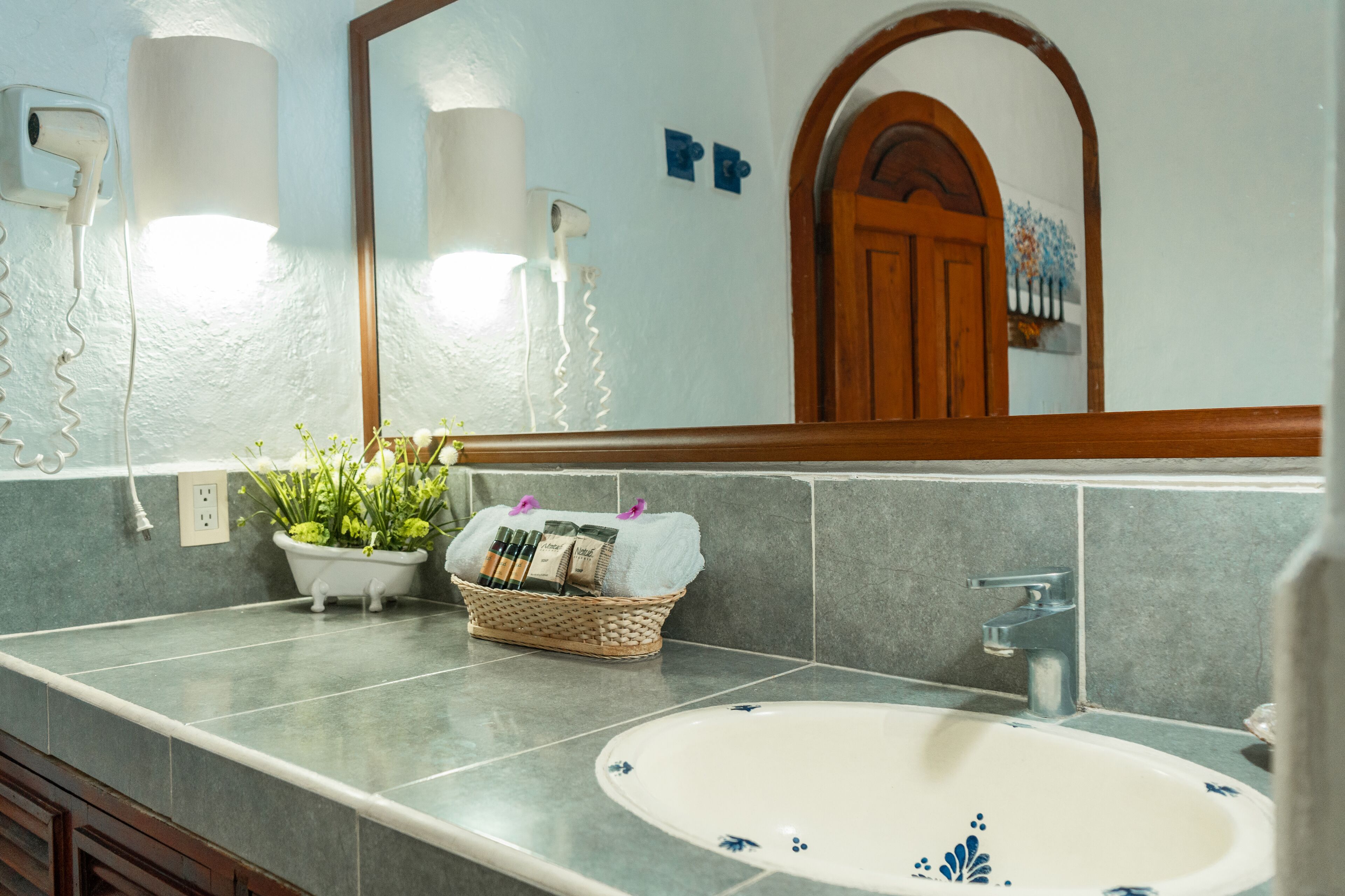 Photo - Arena Suites