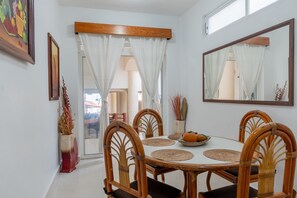Living area - Arena Suites (Zihuatanejo)