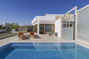 Vila, piscina particular (Queen) | Piscina particular