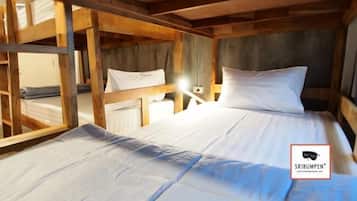 Quadruple Room | 遮光窗帘、免费 WiFi