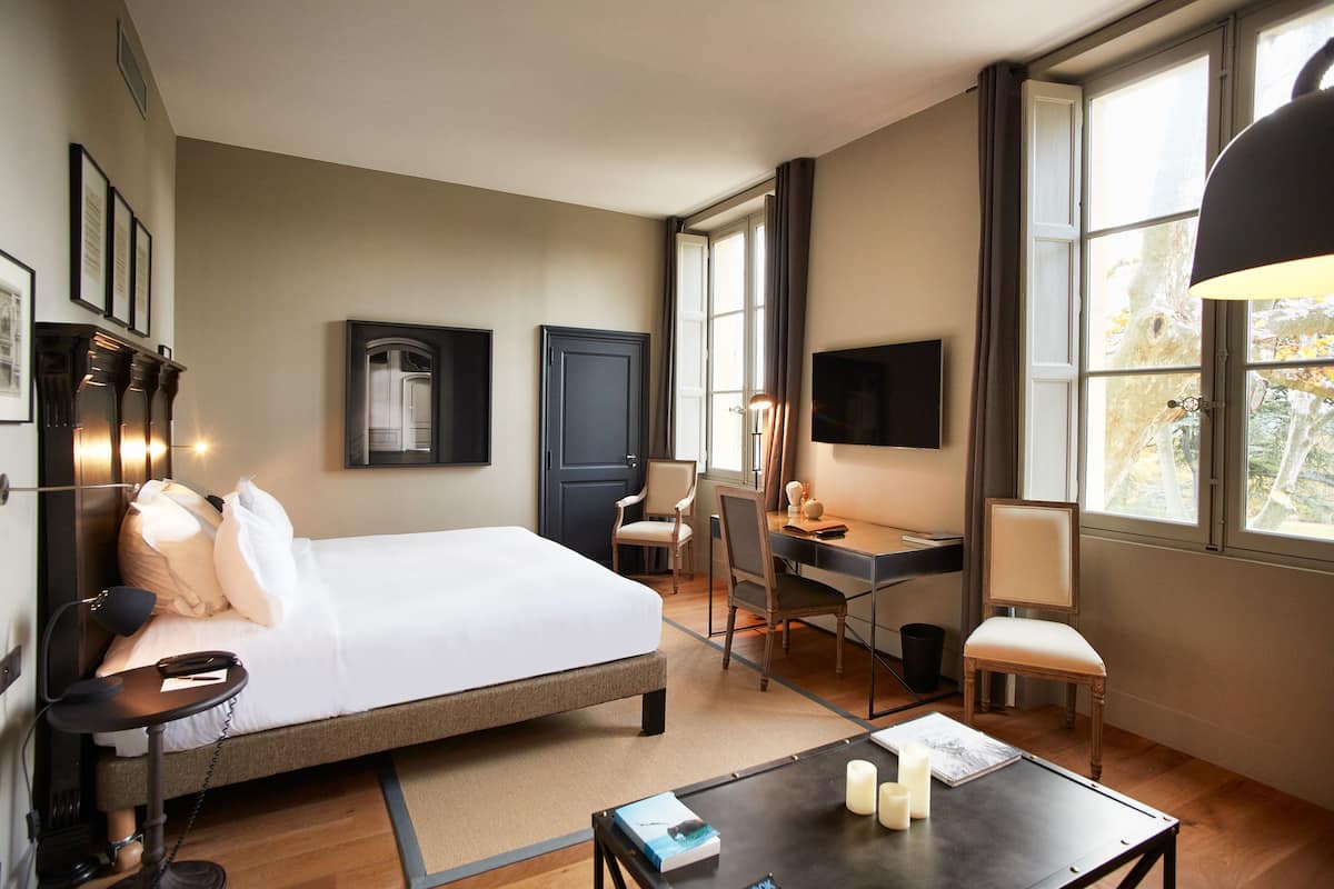 Habitación ejecutiva, vistas al parque | 1 dormitorio y ropa de cama de alta calidad